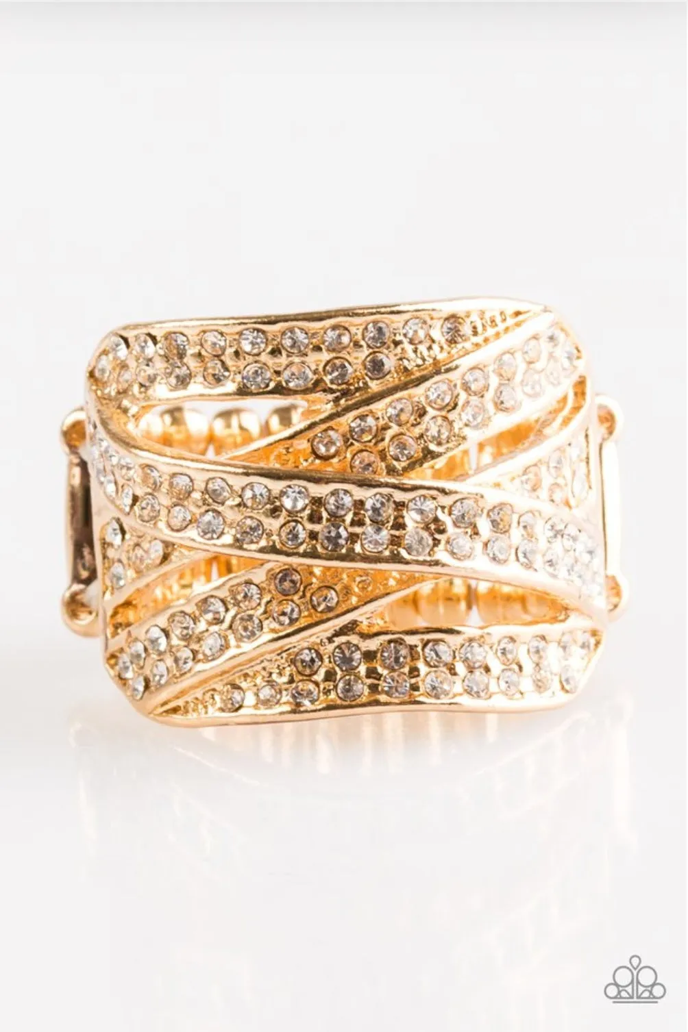 Paparazzi Life In The Glitter Lane - Rhinestone Ring