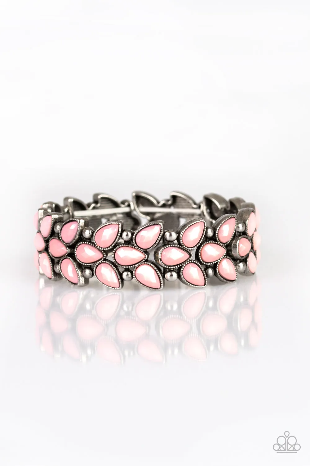 Paparazzi - Vintage Venture - Pink Bracelet