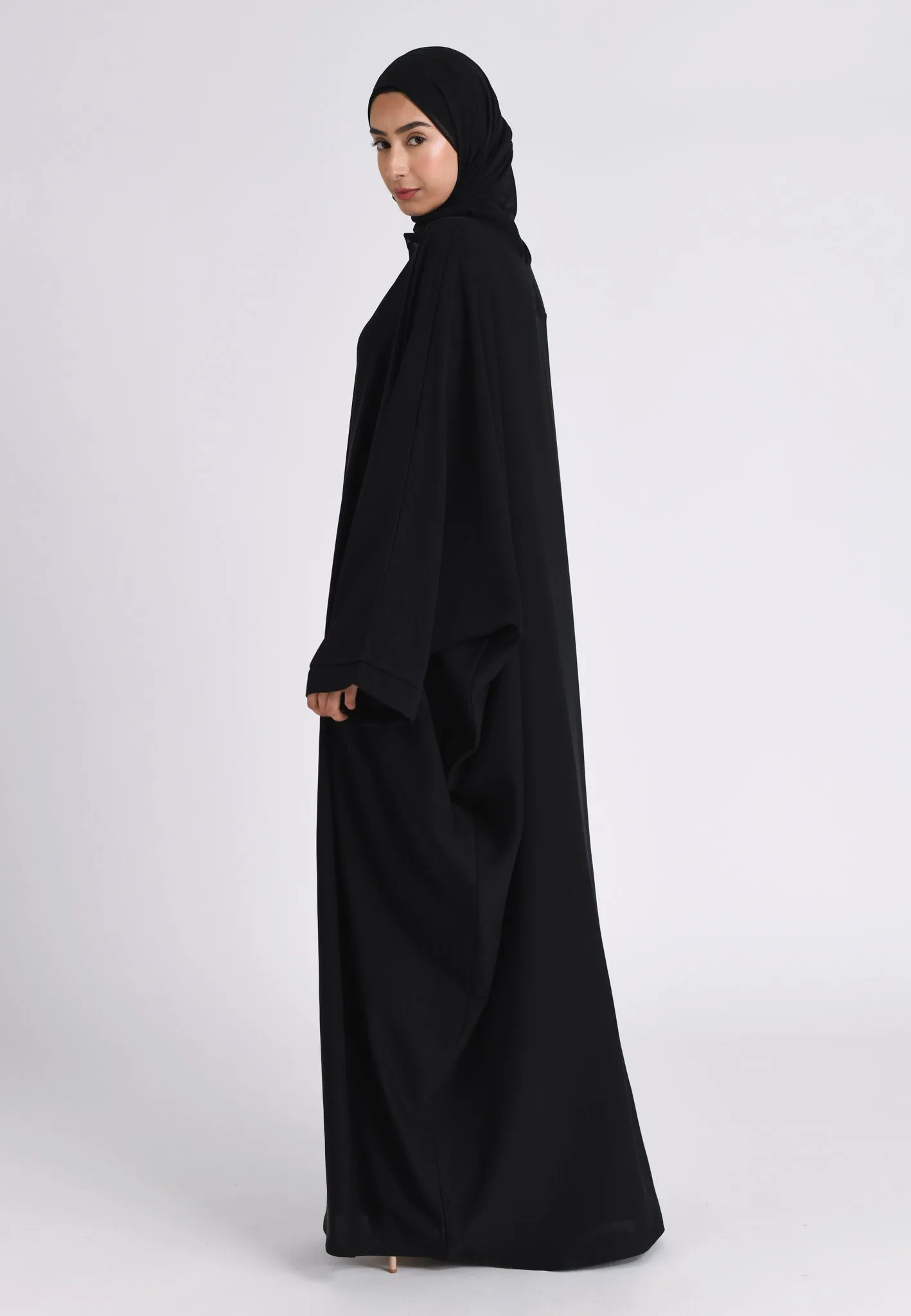 Plain Black Closed Farasha (Premium)