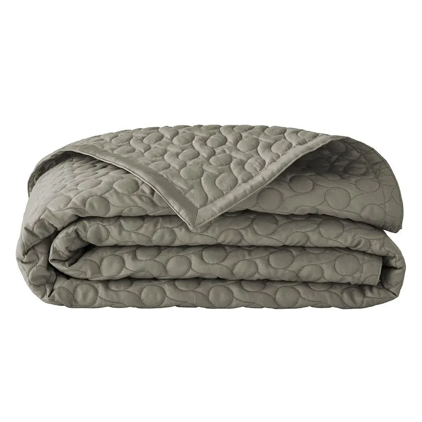 poésie quilted coverlet