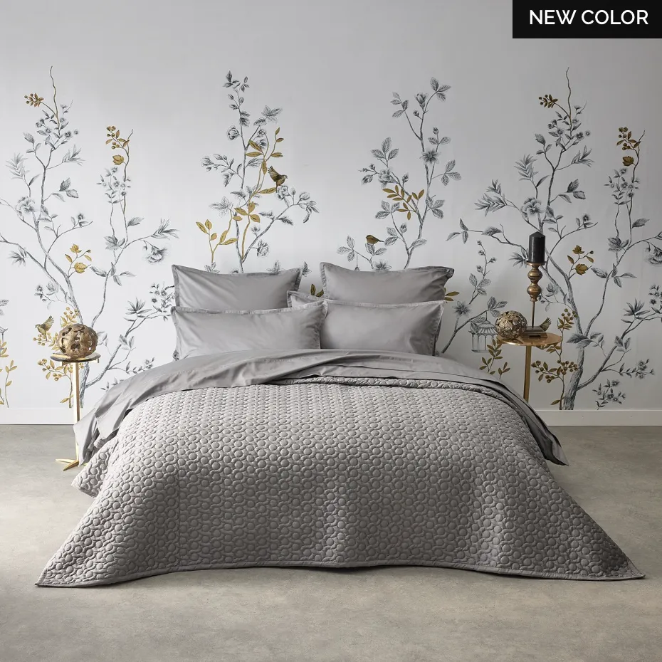 poésie quilted coverlet