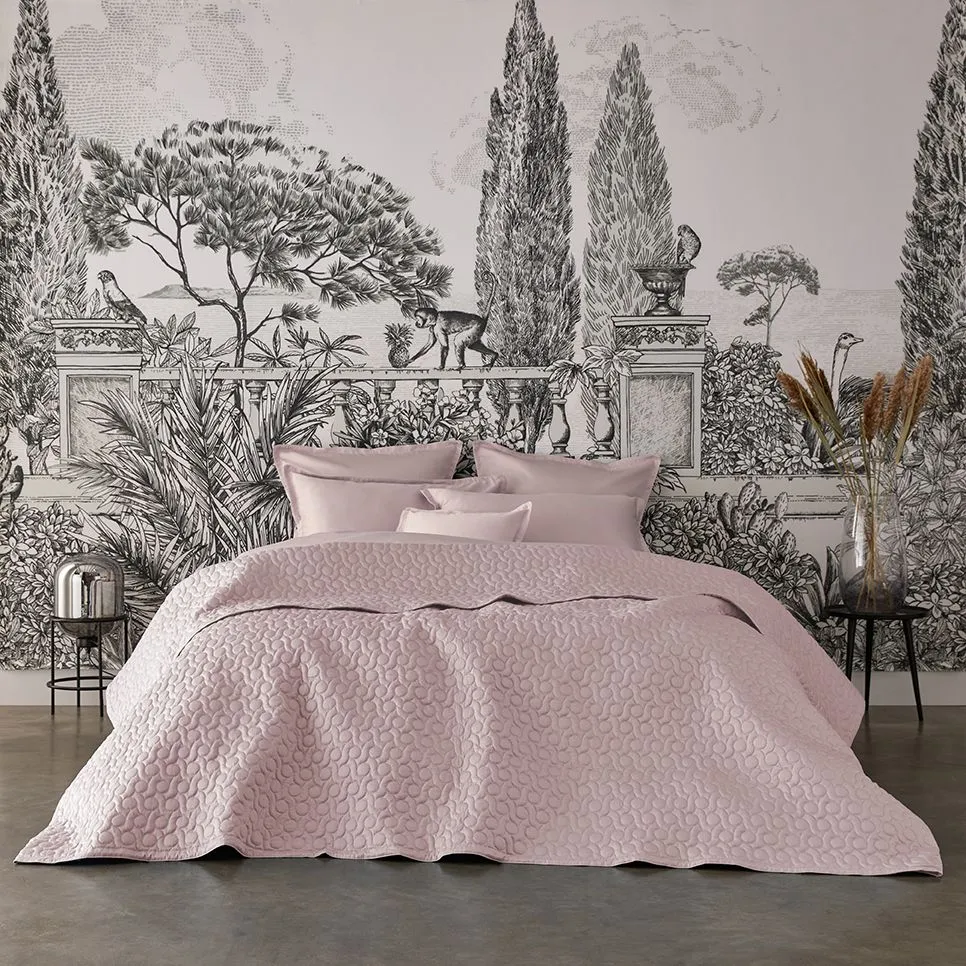 poésie quilted coverlet