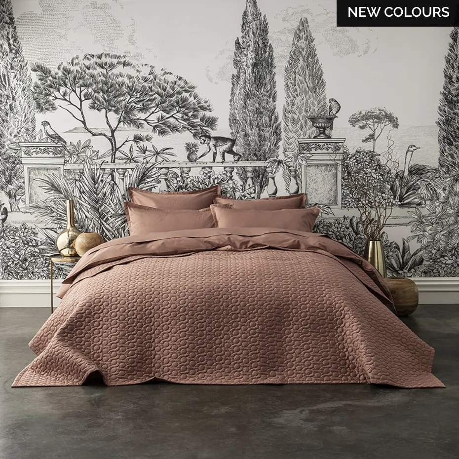 poésie quilted coverlet