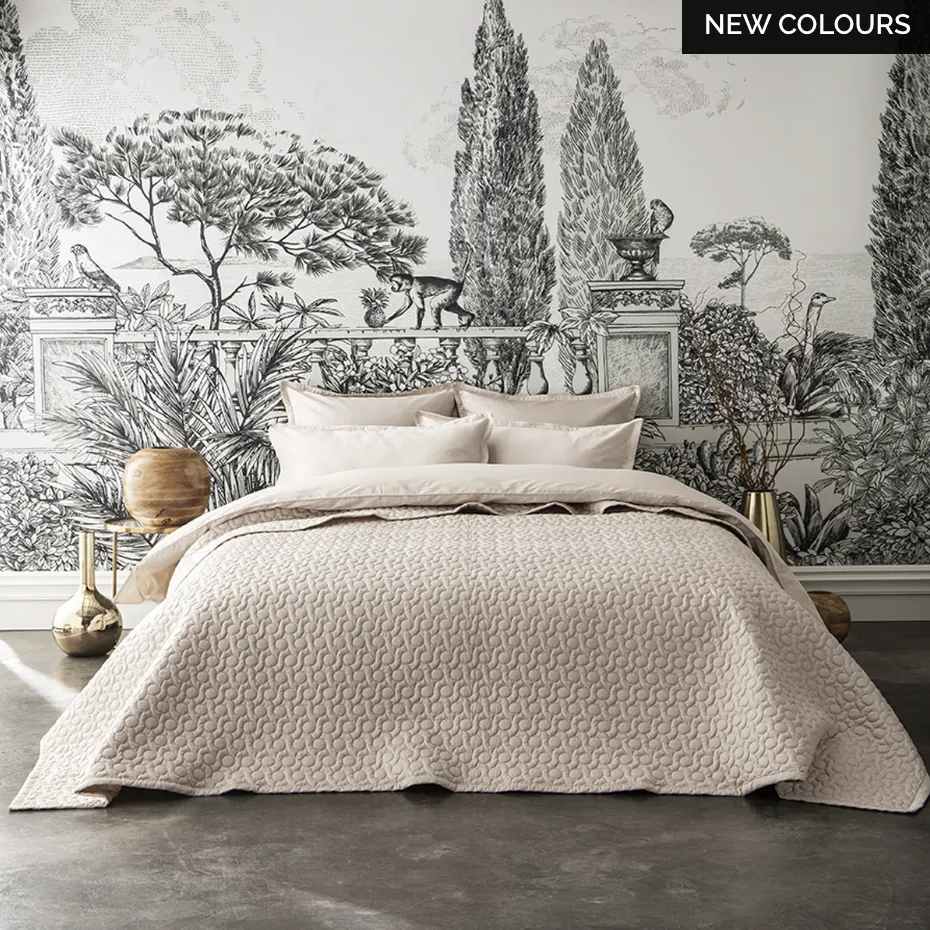poésie quilted coverlet