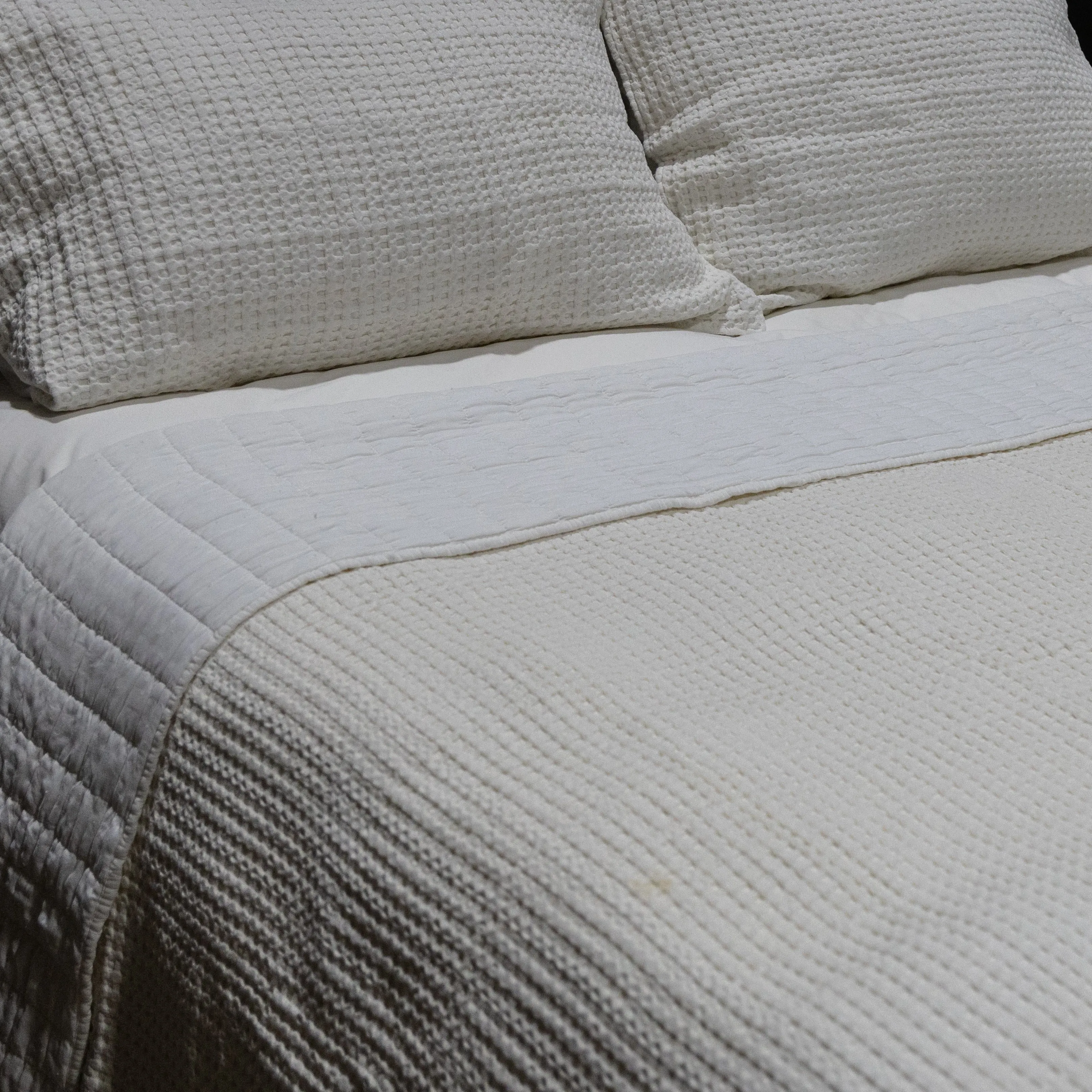Quilt - Cream Waffle Quilted