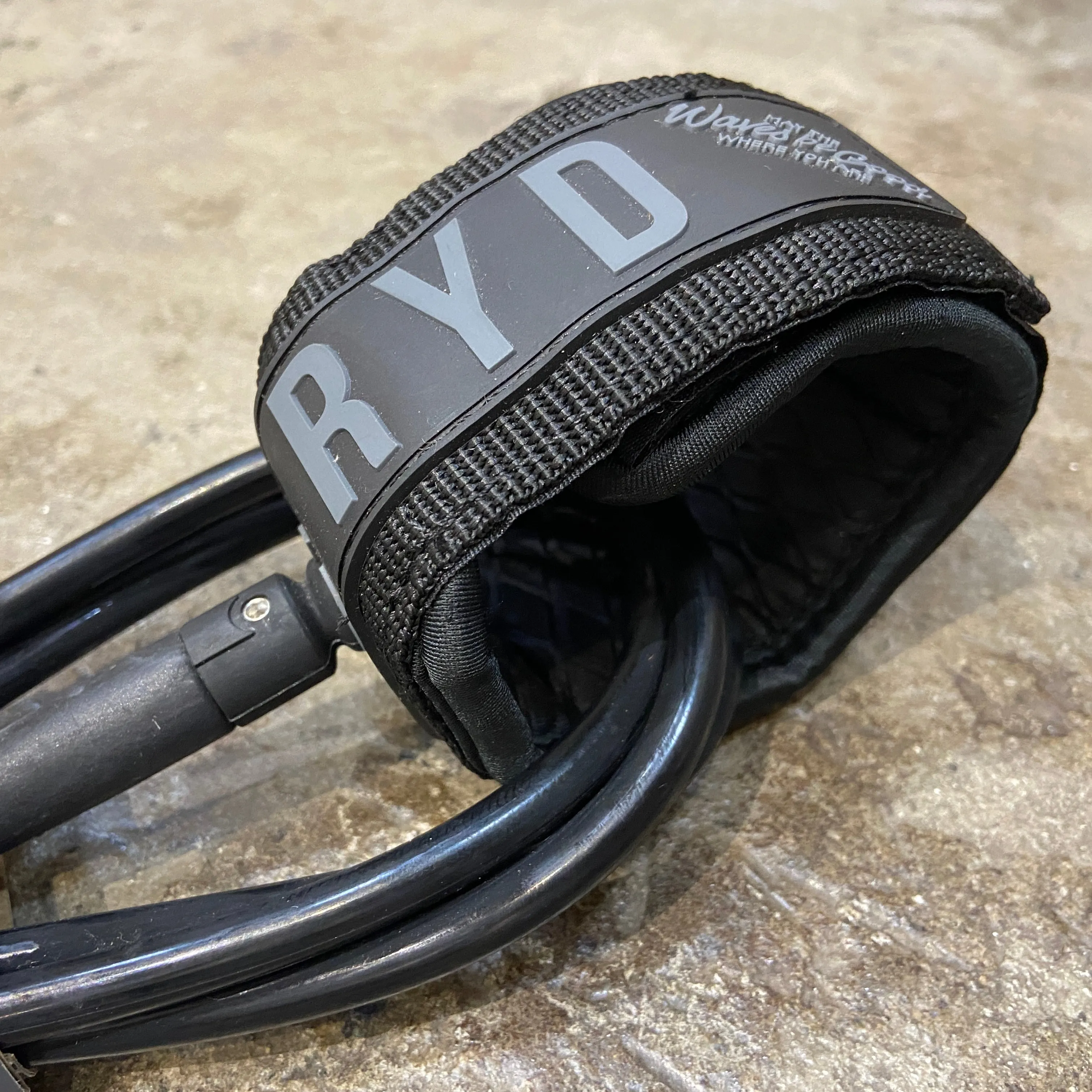 RYD   ALT 9 MM LEASH