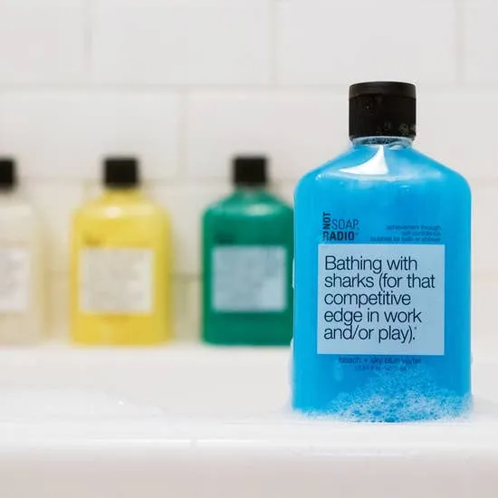 SHIMMERY BEACH SKYBLUE WATER SHOWER GEL