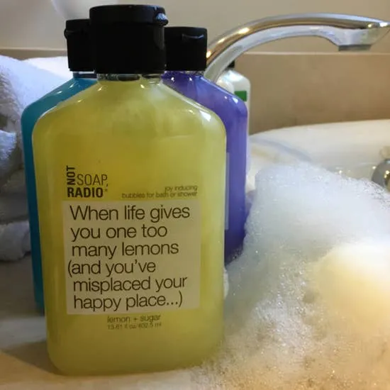 SHIMMERY LEMON SHOWER GEL