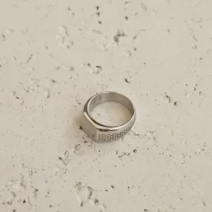 Signet Textured Ring (Silver)