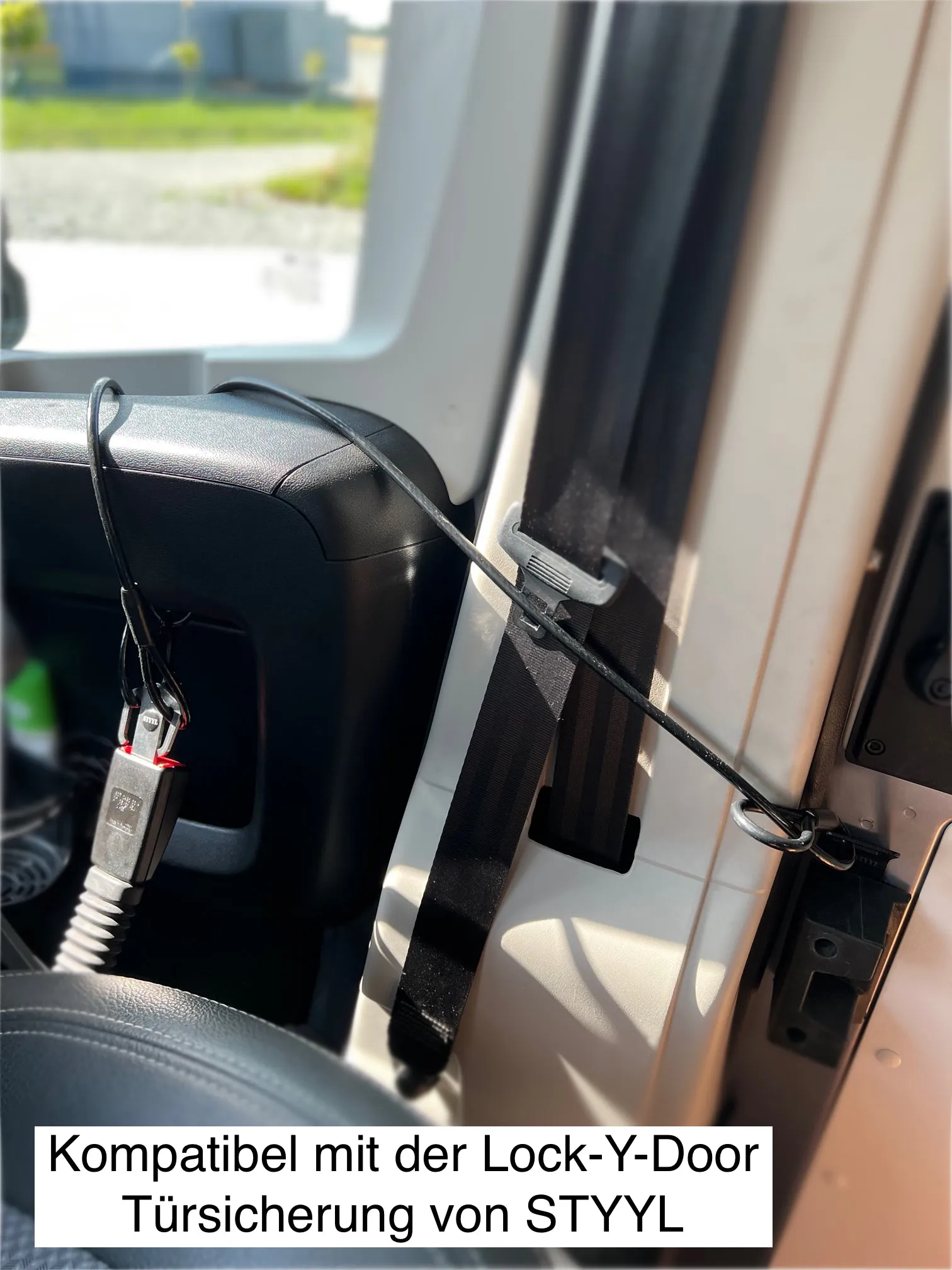Slide-Y-Lock die Zusatzsicherung für die Schiebetür passend für Kastenwagen Ducato Jumper Boxer