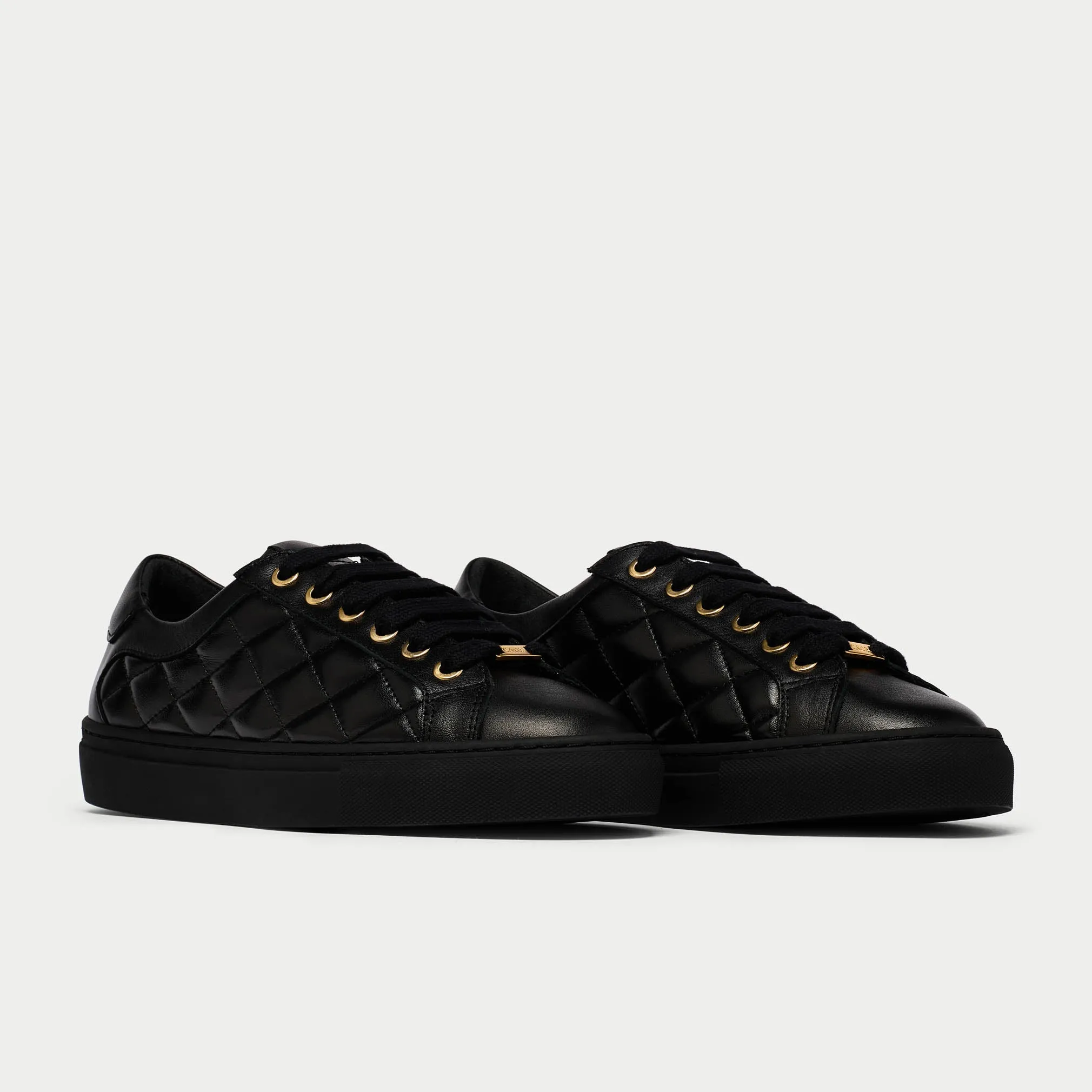 Star - Black Quilted
