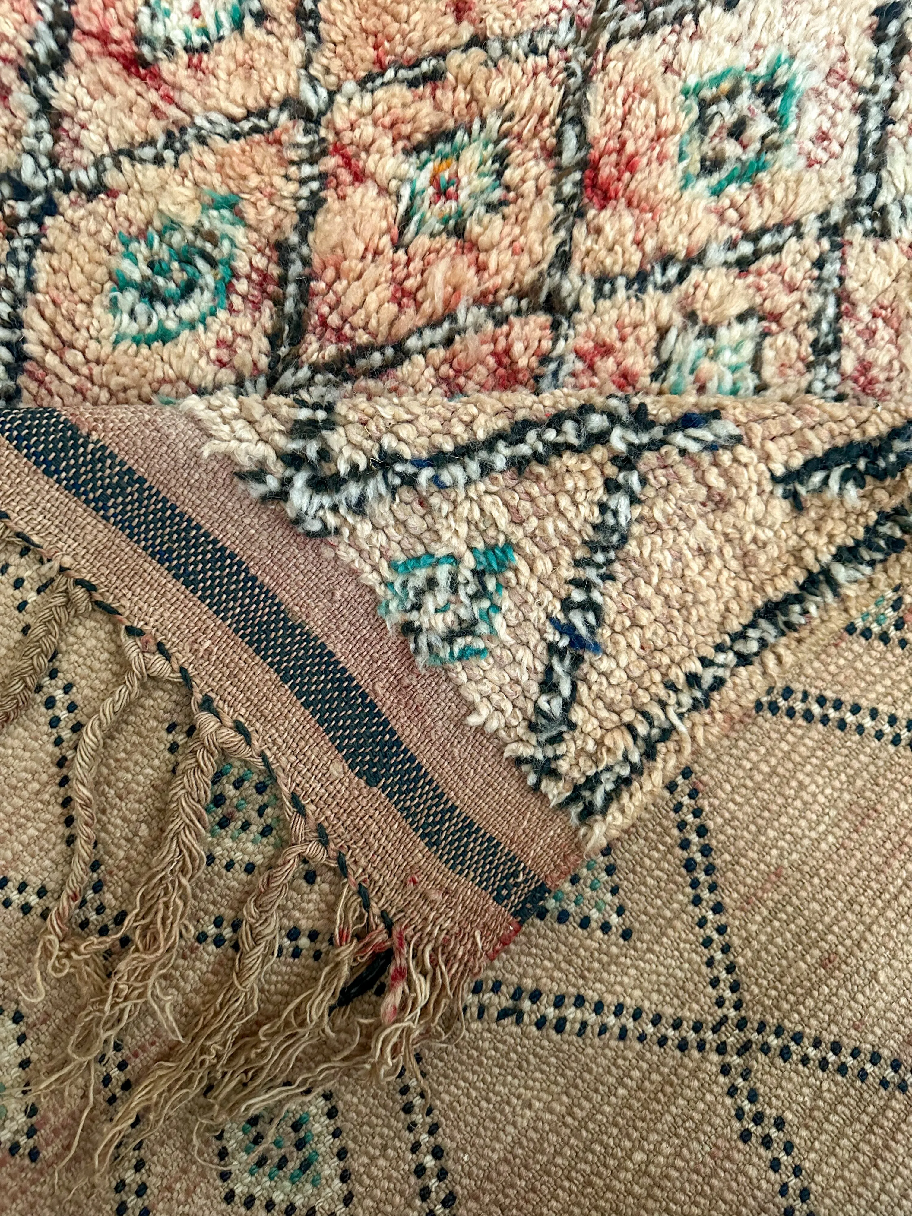 Talsint Muted Peach Vintage Hand-Knot