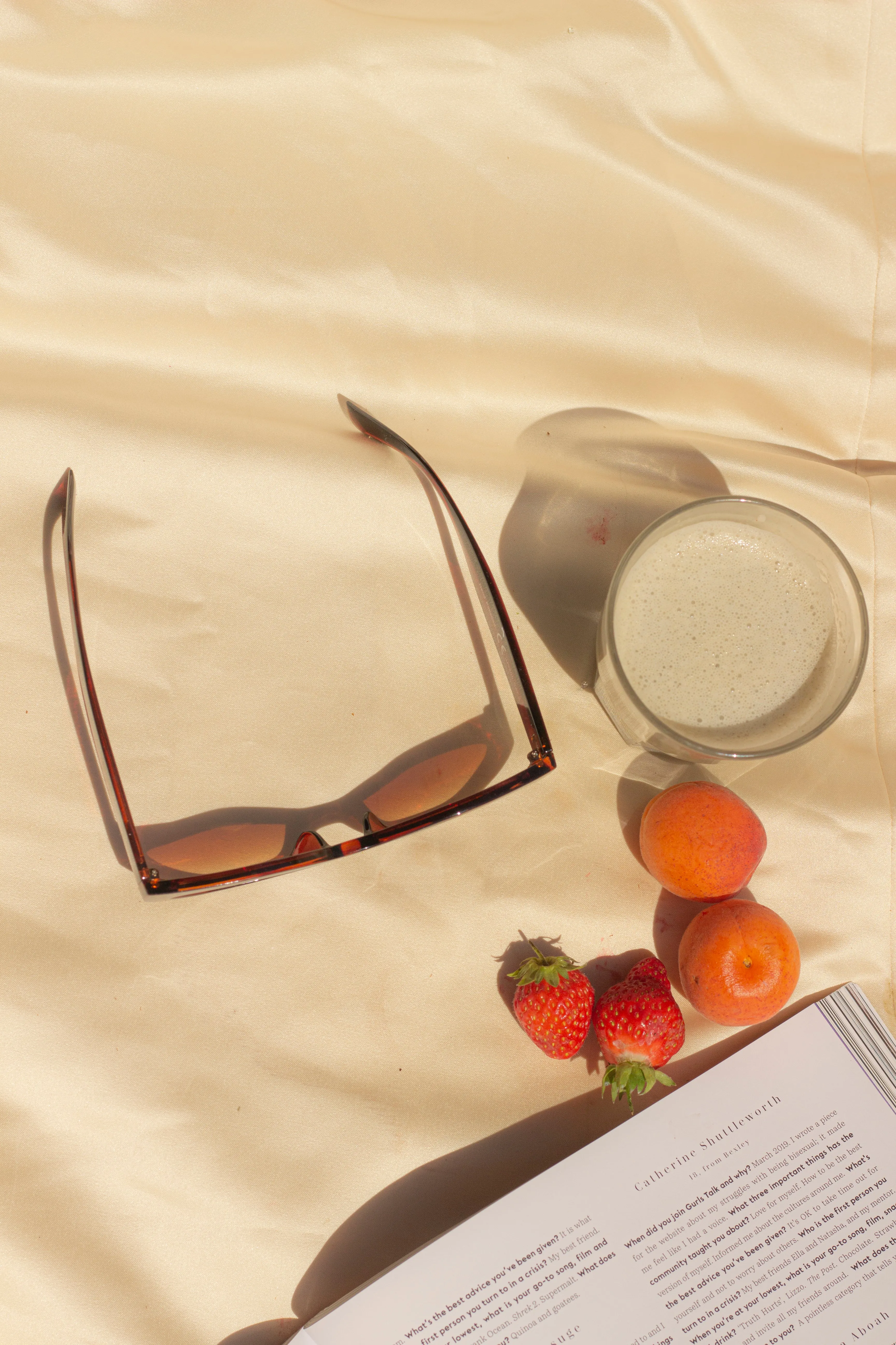 Thick Diamond Frame Sunglasses