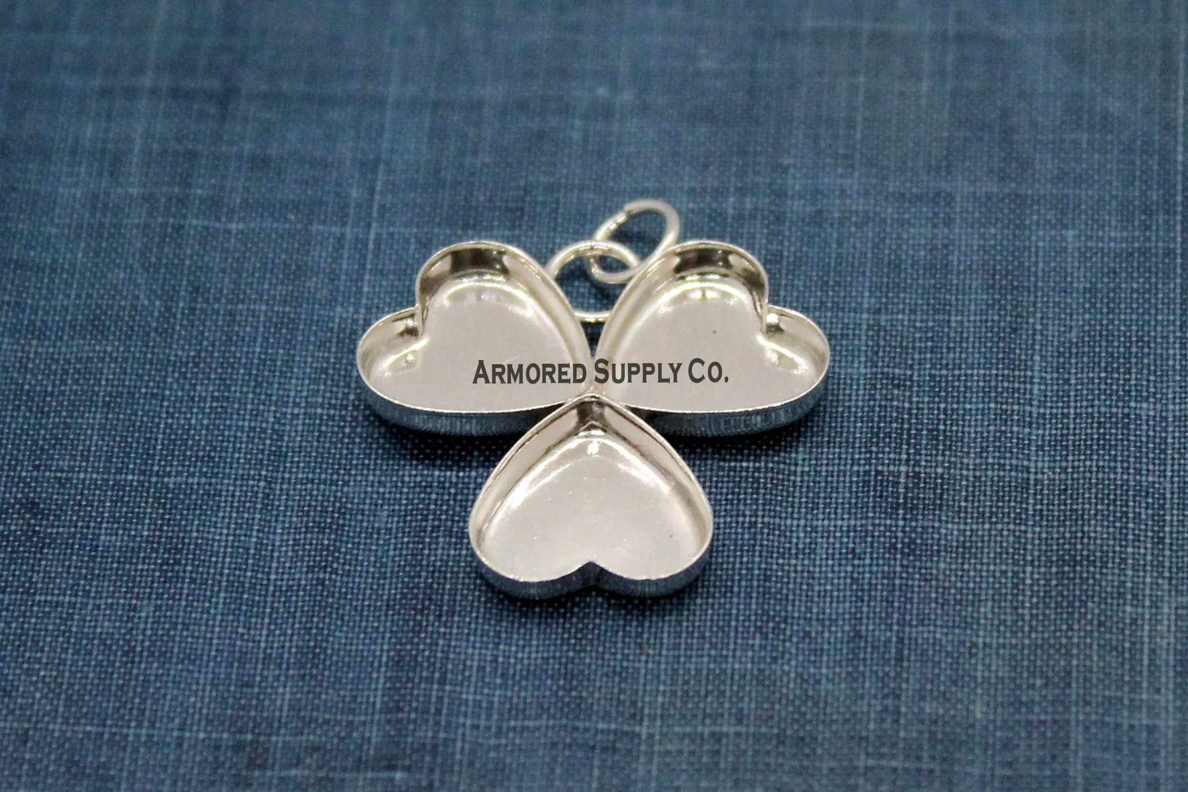 Three Leaf Clover Triple Heart Bezel Pendant Blank Mounting Silver