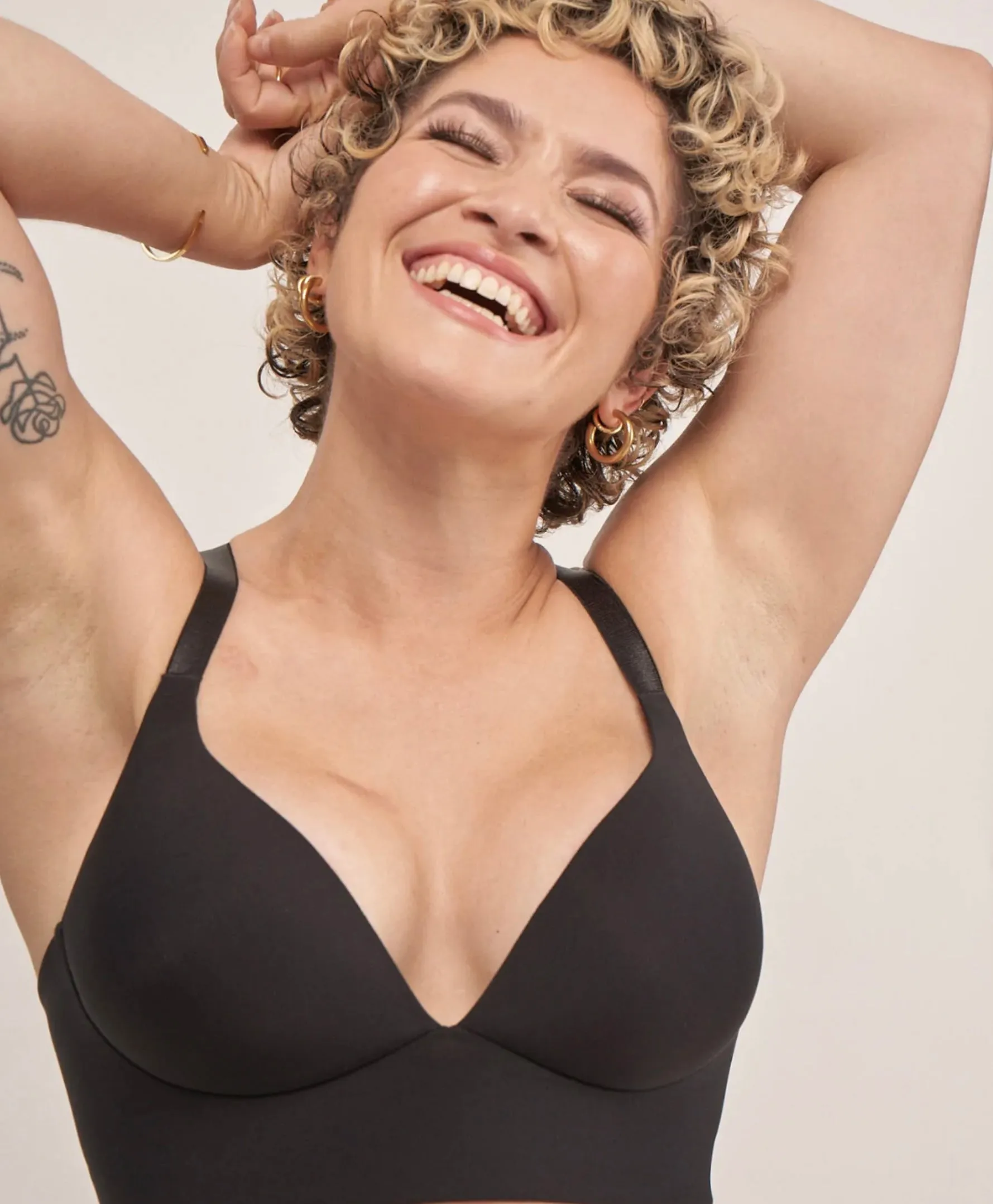 Trish Wireless T-Shirt Bralette AO-074