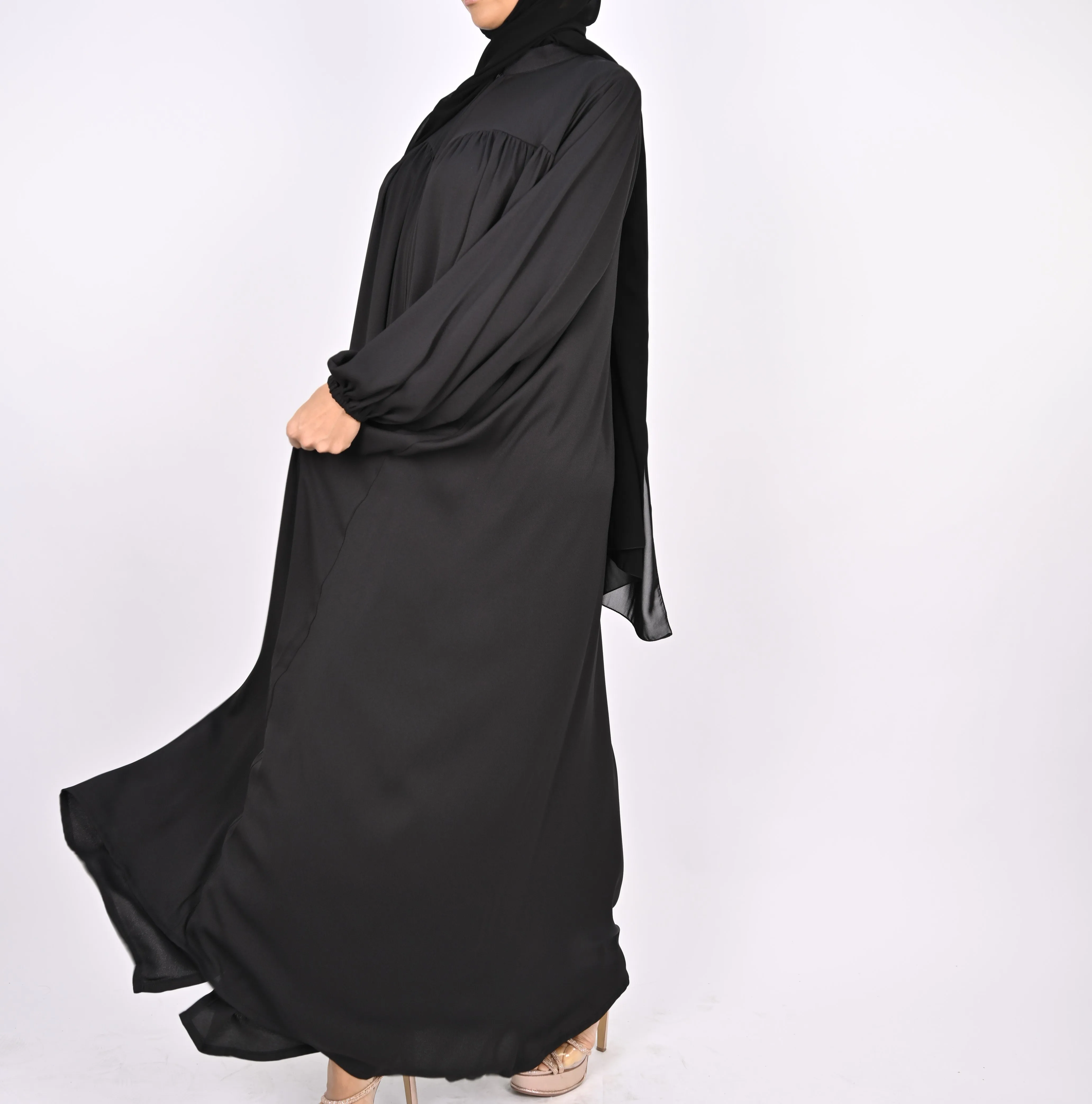 Turkish Style Abaya With Pleats - Black