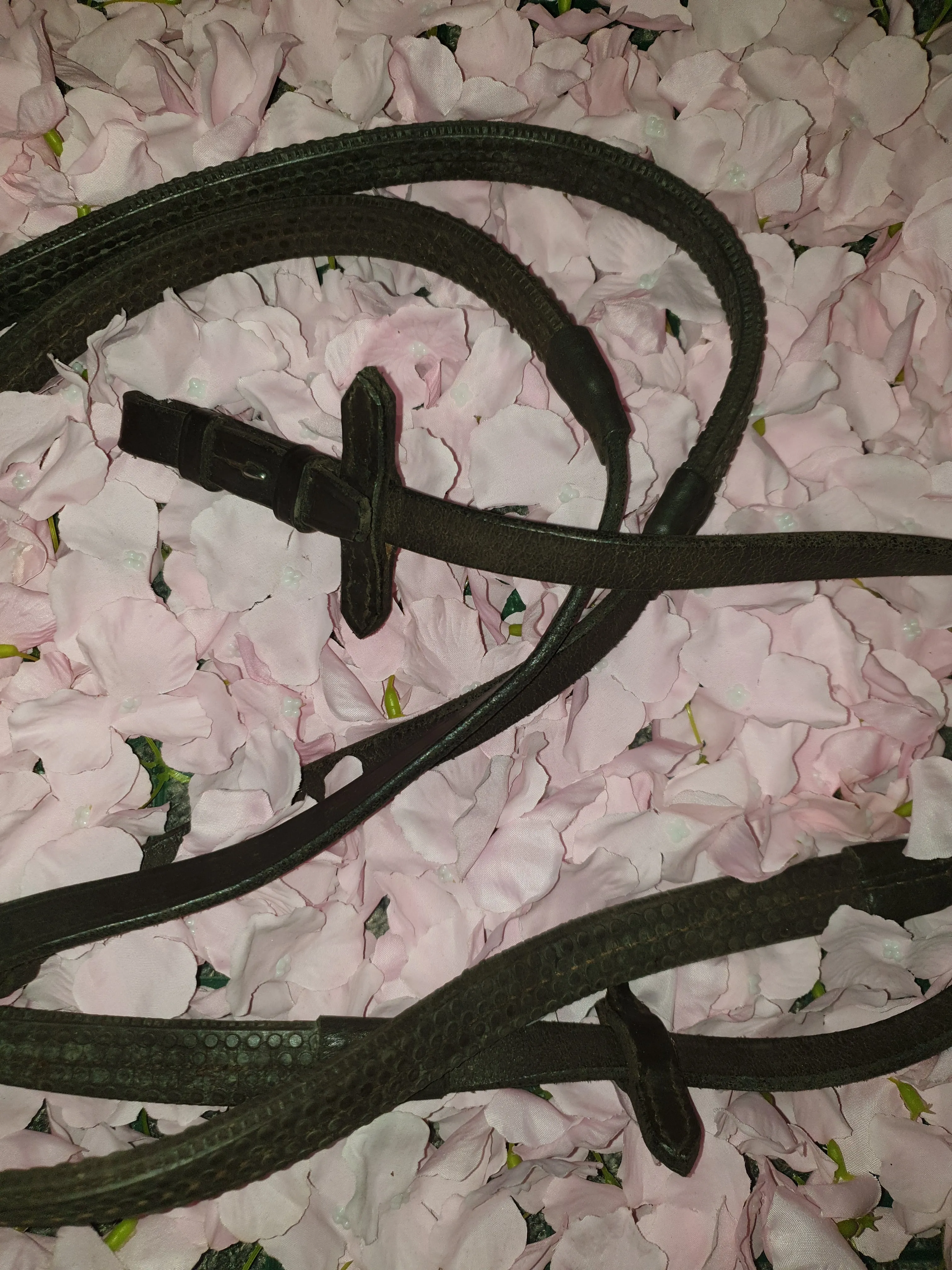 Used good condition sure grip reins FREE POSTAGE*