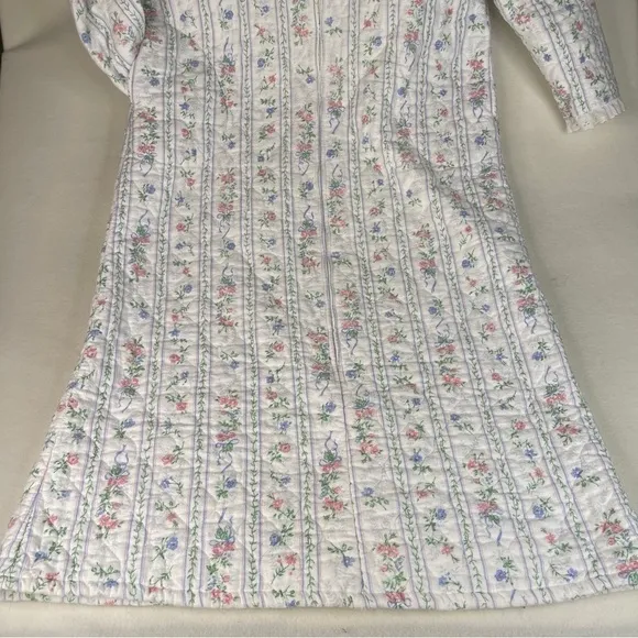 Vintage Lanz of Salzburg Quilted Flannel Robe Size Large