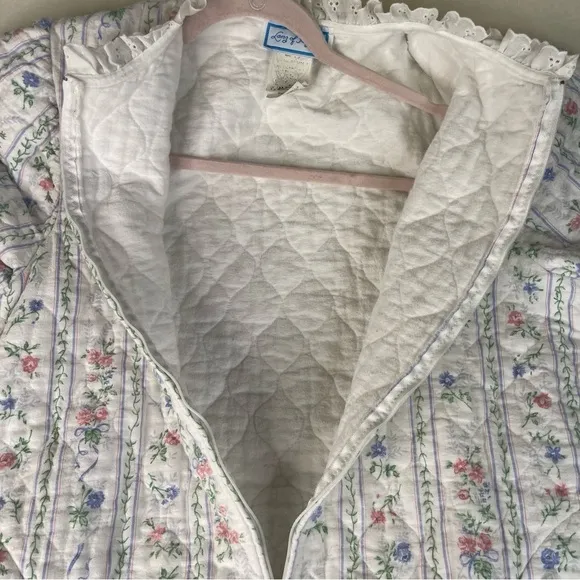 Vintage Lanz of Salzburg Quilted Flannel Robe Size Large