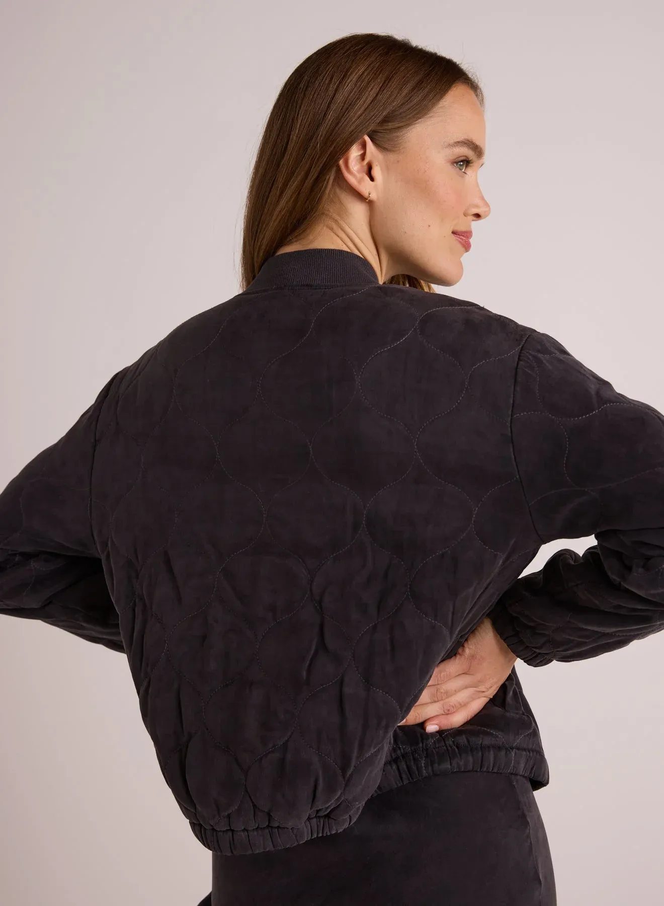 WYNTER QUILTED BOMBER IN BLACK